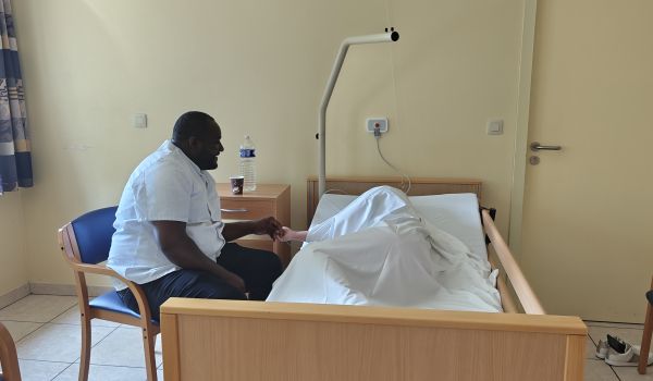 Soignant indépendant prodiguant des soins infirmiers spécialisés en Belgique